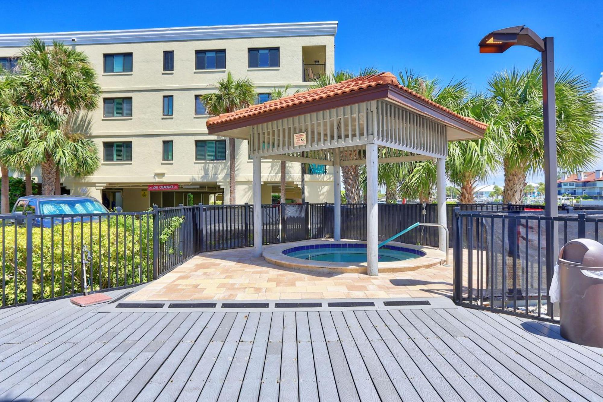 Villa Land's End 6-303 Beach Front - Premier St. Pete Beach Exterior foto